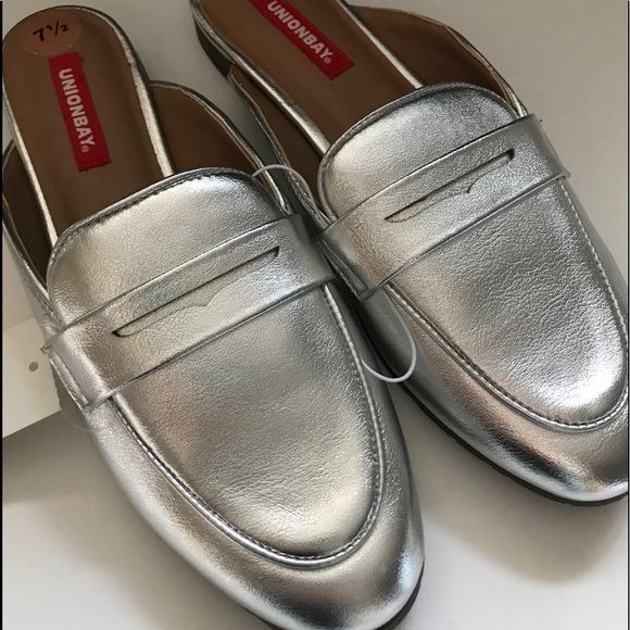 UNIONBAY Shoes - Gray mules Union Bay Silver Mules Loafer 7 1/2